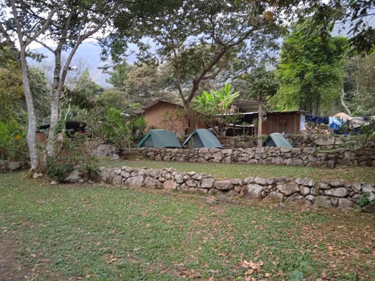 Lia B&B Lucmabamba Sahuayaco Exteriör bild