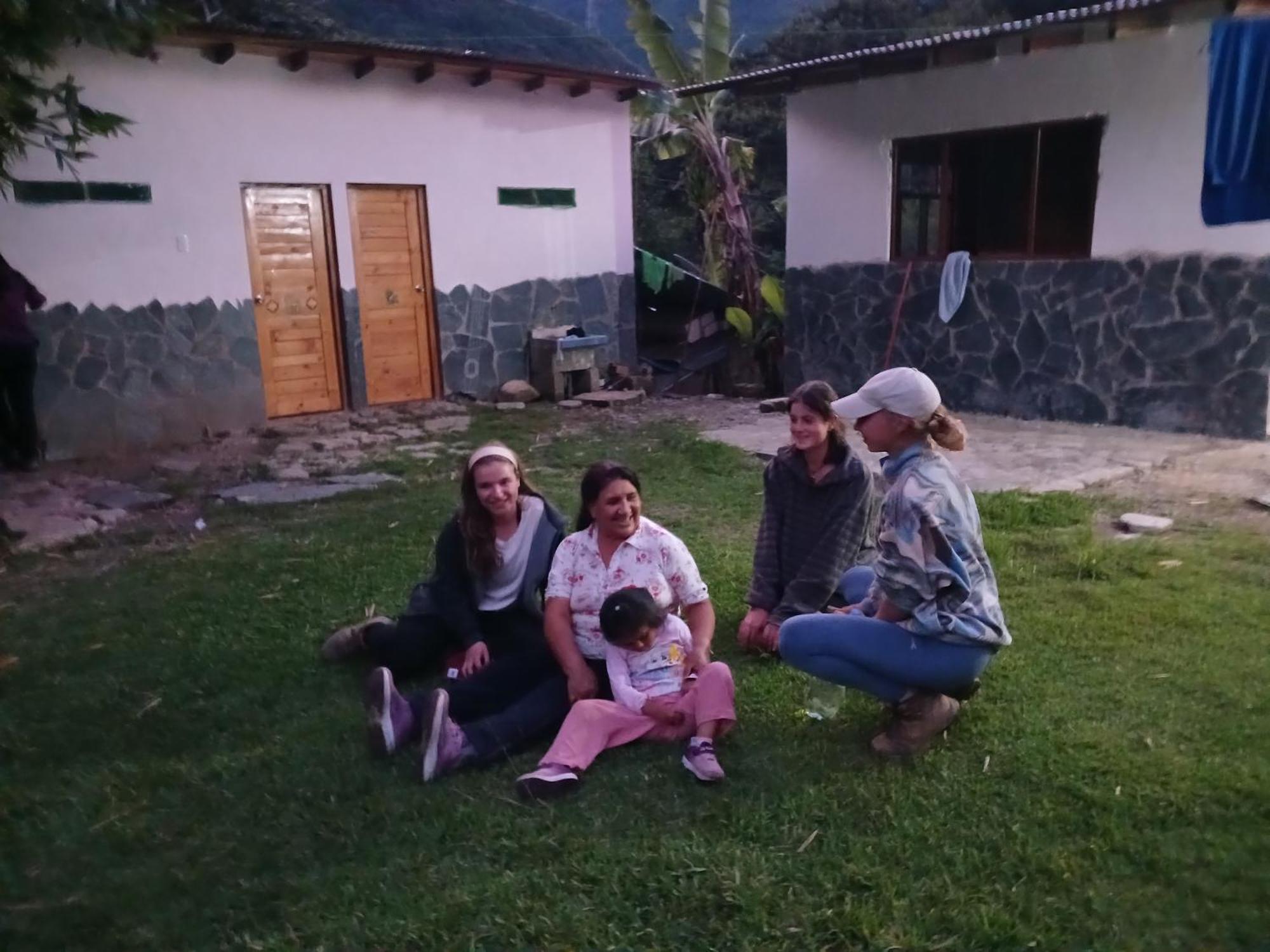 Lia B&B Lucmabamba Sahuayaco Exteriör bild